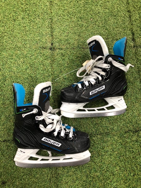 Youth Bauer XLP Hockey Skates Regular Width 12 (Used)