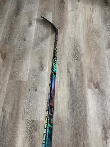 Junior Sher-Wood Rekker Morph Pro Right Handed Hockey Stick P92M 30 Flex (New)