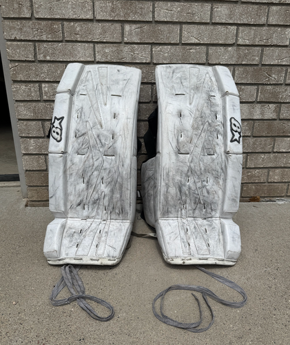 27" Brian's Netzero Goalie Leg Pads (Used)