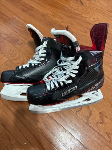 Black 2019 Bauer Vapor X2.7 Hockey Skates Regular Width 11 (Used)