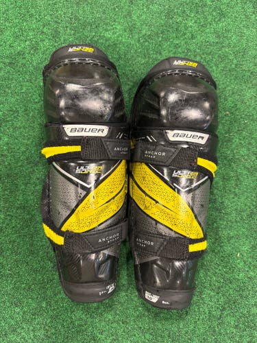 Junior Bauer Supreme Ultrasonic Shin Pads 10" (Used)