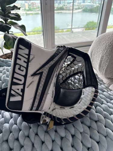 2023 Vaughn V9 Pro Carbon Regular (Used)