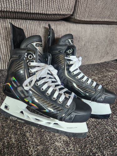 Black 2025 CCM JetSpeed FT8 Pro Hockey Skates Pro Stock 7 (New)