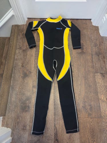 Kid's HiSea Fullsuit wetsuit Small / Medium (size 8) 3/2mm Wetsuit (Used)
