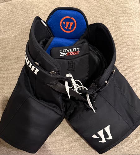 Youth Small Warrior Covert QR Edge Hockey Pants (Used)