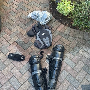 Black All Star System 7 Axis Catcher's Set (Used)