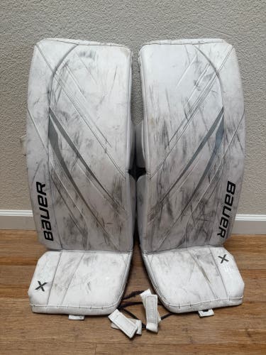 33" Bauer Vapor X5 Pro Goalie Leg Pads (Used)