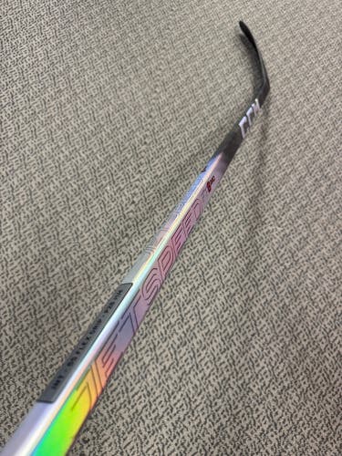 Intermediate CCM JetSpeed FT8 Pro Right Handed Hockey Stick P28+1/4 55 Flex (New)