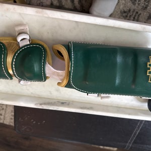Green Senior 44 Pro Shin Guards (Used)