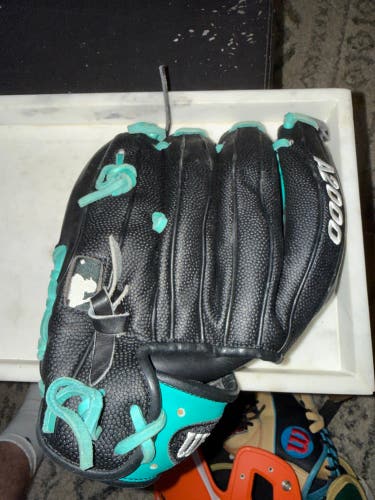 Wilson A2000 Baseball Glove