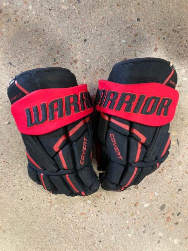Red Junior Warrior Covert Pro Gloves 12" (Used)