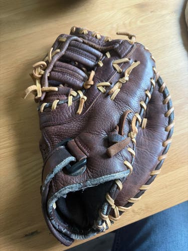 2015 Mizuno Franchise RH First Base Baseball Glove 12.5" (Used)