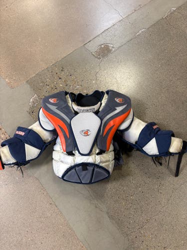 Senior Medium Vaughn Velocity 4 7450 Goalie Chest Protector (Used)