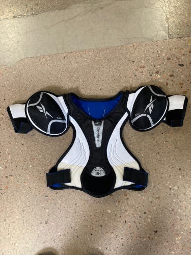Large Junior Reebok 3K Shoulder Pads (Used)