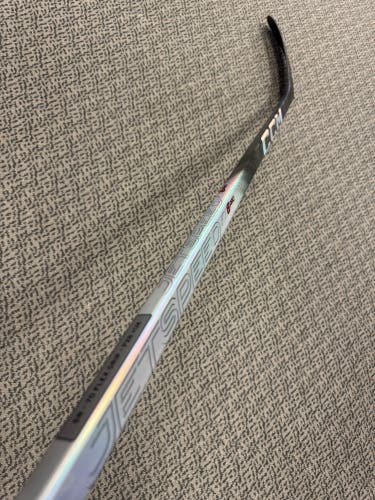 Senior CCM JetSpeed FT8 Pro Right Handed Hockey Stick P28+1/4 70 Flex (New)