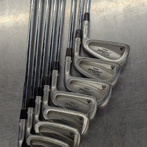 Men's Titleist DCI 990 Right Handed Iron Set Regular Flex (Used)