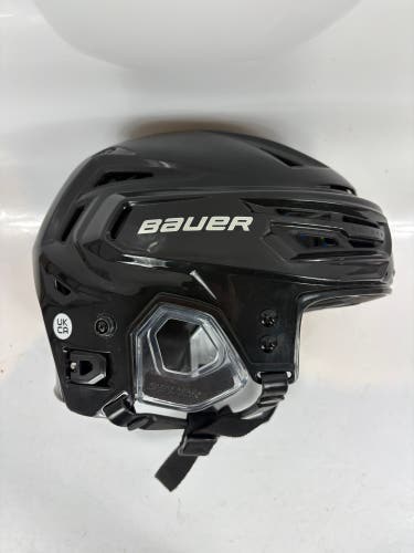 Medium Bauer Re-Akt 155 Helmet