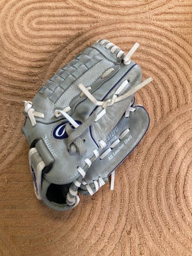 Gray Rawlings Sure Catch RH Softball Glove 12" (Used)
