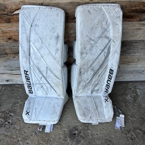 White 31" Intermediate Bauer Vapor X5 Pro Goalie Leg Pads