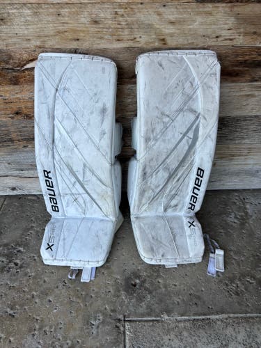 White 31" Intermediate Bauer Vapor X5 Pro Goalie Leg Pads