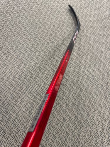 Intermediate Red  CCM JetSpeed FT8 Pro Right Handed Hockey Stick P28+1/4 55 Flex (New)