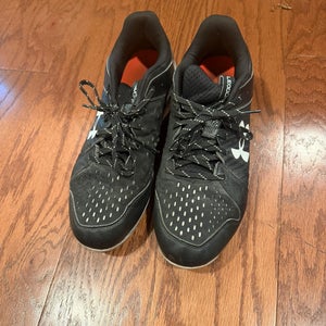 Black Men's Size M 10.0 (W 11.0) Under Armour Low Top Molded Cleats (Used)