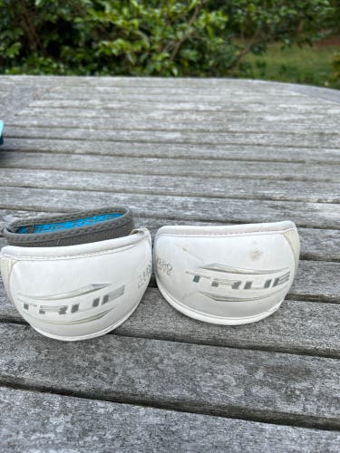 Small / Medium Youth True Arm Pads (Used)