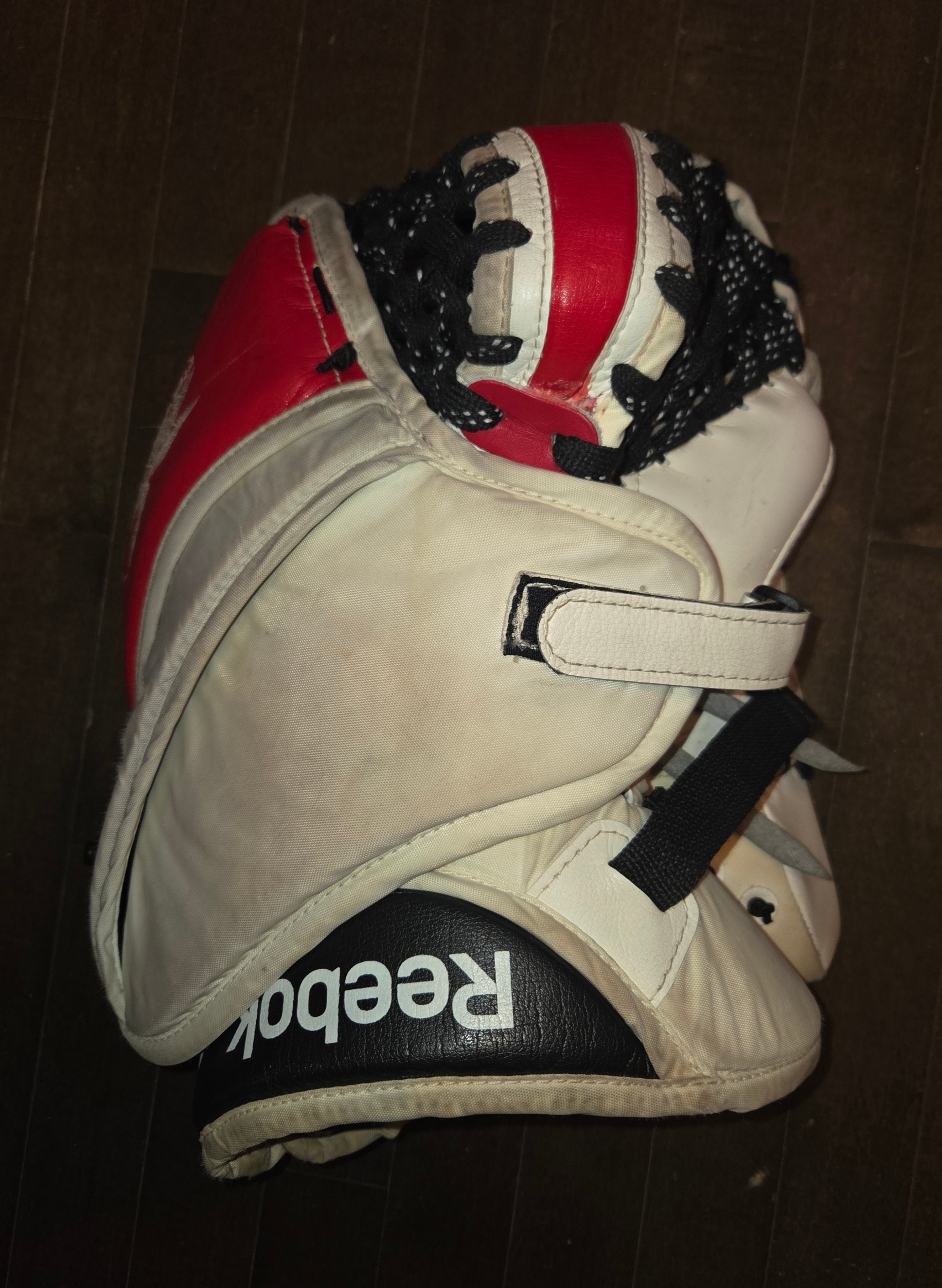 Reebok Revoke PZ Pro Goalie Glove. Senior | SidelineSwap | Buy and 