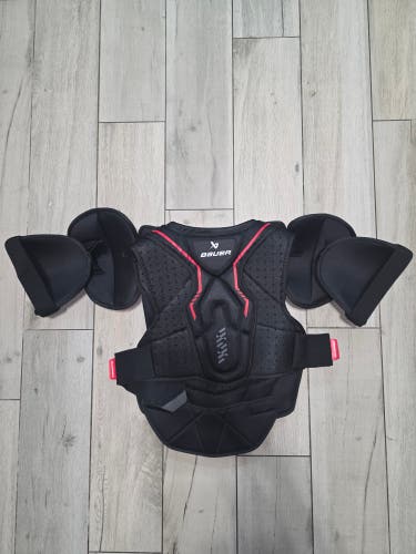 Women's Medium Senior Bauer X Shoulder Pads (New)