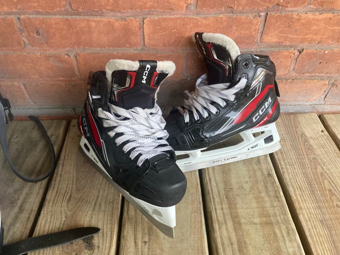 CCM EFlex 6.9 Hockey Goalie Skates Size 4 (Used)