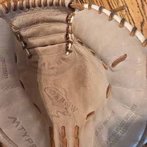 2023 Catcher's RH Marucci Oxbow Baseball Glove 33.5" (Used)