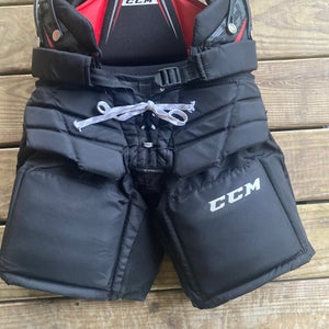 Junior Medium CCM Extreme Flex 1.5 Hockey Goalie Pants (Used)