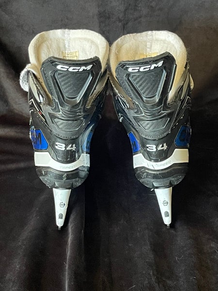 Black/White 2023 CCM JetSpeed FT680 Hockey Skates Regular Width Size 3.5 (Used)