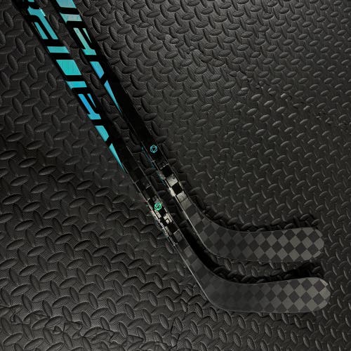 2 Pack Bundle - SR Bauer Pulse Right Handed Hockey Stick P92 70 Flex (New) - TEAL