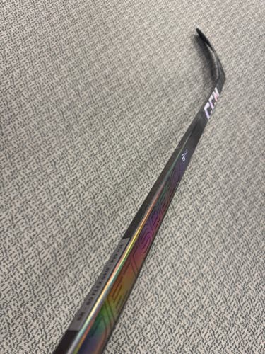 Senior Black CCM JetSpeed FT8 Pro Right Handed Hockey Stick P29+1/4 80 Flex (New)
