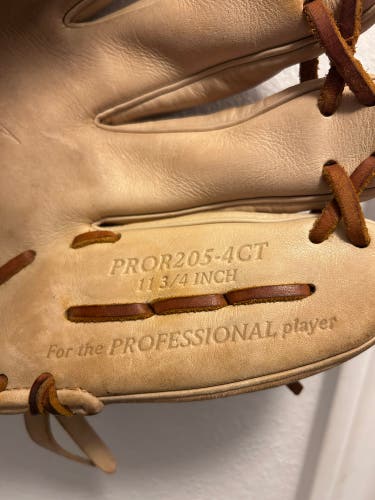 Rawlings Heart of the Hide RH Baseball Glove 11.75" (Used)