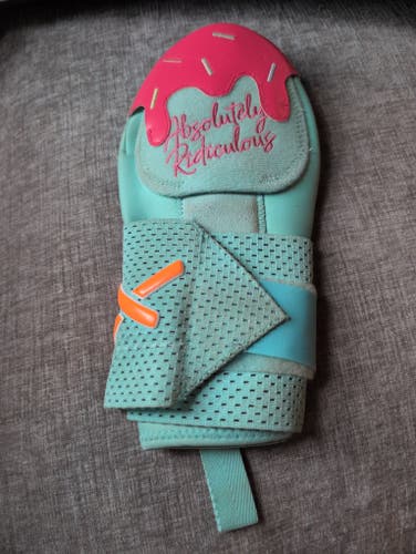 Blue Junior Sliding Mitt (Used)