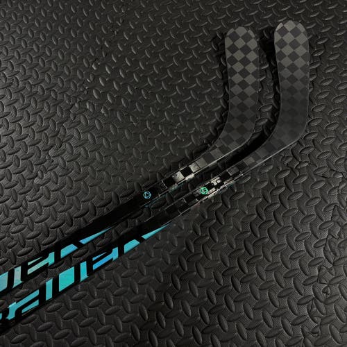 2 Pack Bundle - SR Bauer Pulse Right Handed Hockey Stick P92 70 Flex (New) - TEAL