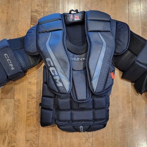 Junior L/XL CCM Extreme Flex E6.5 Goalie Chest Protector (Used)