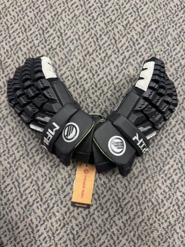 Maverik Max Goalie Gloves (New) Medium