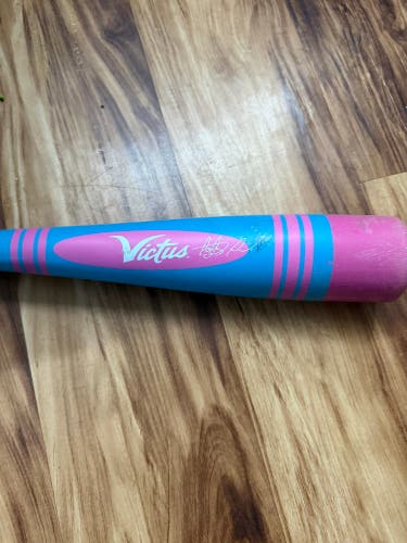 Victus Vibe Alloy USABat Certified Bat (-10) 16 oz 26" (Used)