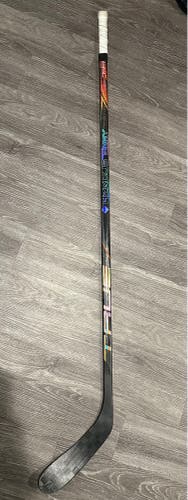 Senior True HZRDUS Furyx4 Right Handed Hockey Stick T28 75 Flex (Used)