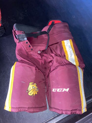 UMD HOCKEY Senior Large CCM HPWM2 Hockey Pants Pro Stock (Used)