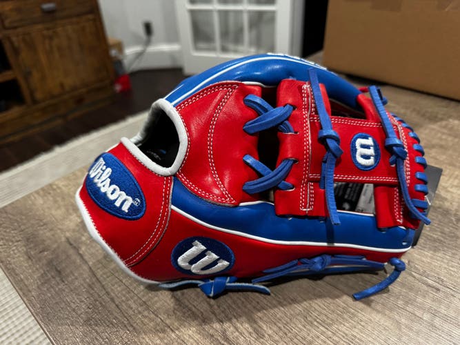 Wilson A2000 RH Baseball Glove 11.75" (New)