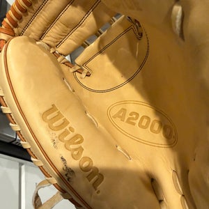 Wilson A2000 RH Catcher's Baseball Glove 33" (New)