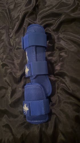 Spiderz Royal Blue Leg Guard