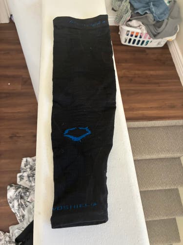 Evoshield recovery dna compression sleeve size L/XL