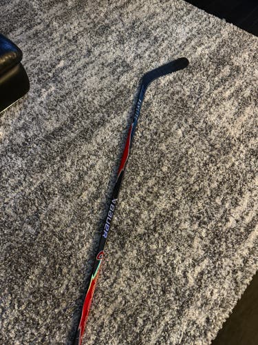 Intermediate Bauer Vapor Flylite Right Handed Hockey Stick Mid Pattern 55 Flex (New) Canada custom