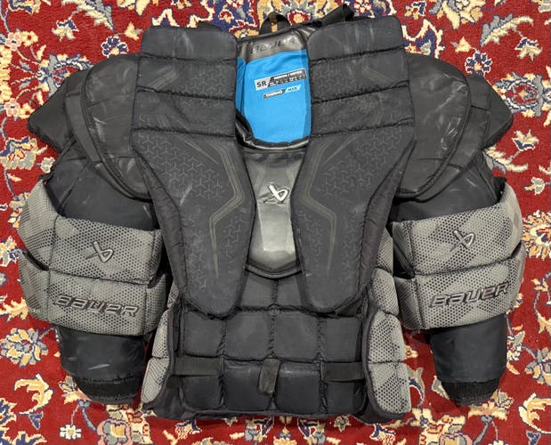 Medium Bauer Elite Goalie Chest Protector (Used)