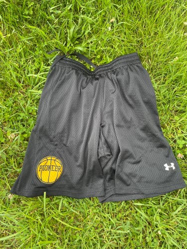 Pioneer Valley Regional Black Medium Men's Under Armour basketball Shorts (Used)